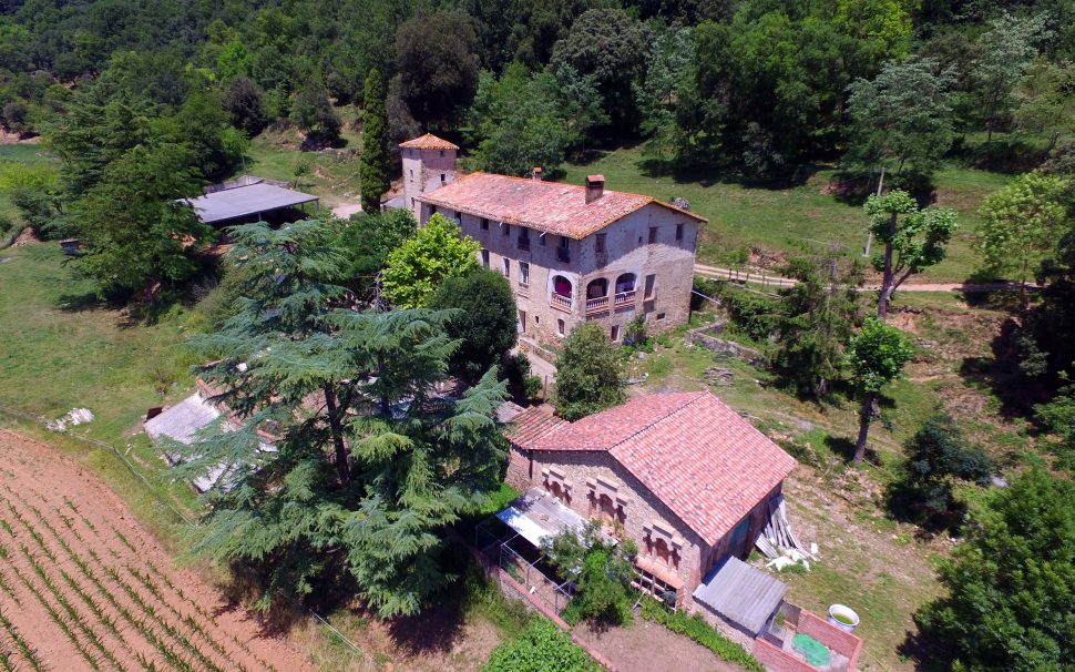 Finca rústica con masía en Olot (Girona)