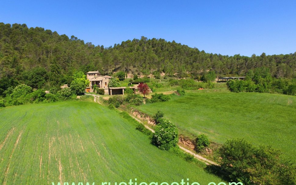 Finca rústica amb masia a Sant Feliu Sasserra (Osona)