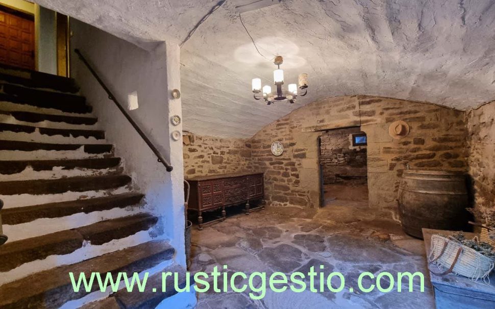 Finca rústica amb masia a Sant Feliu Sasserra (Osona)