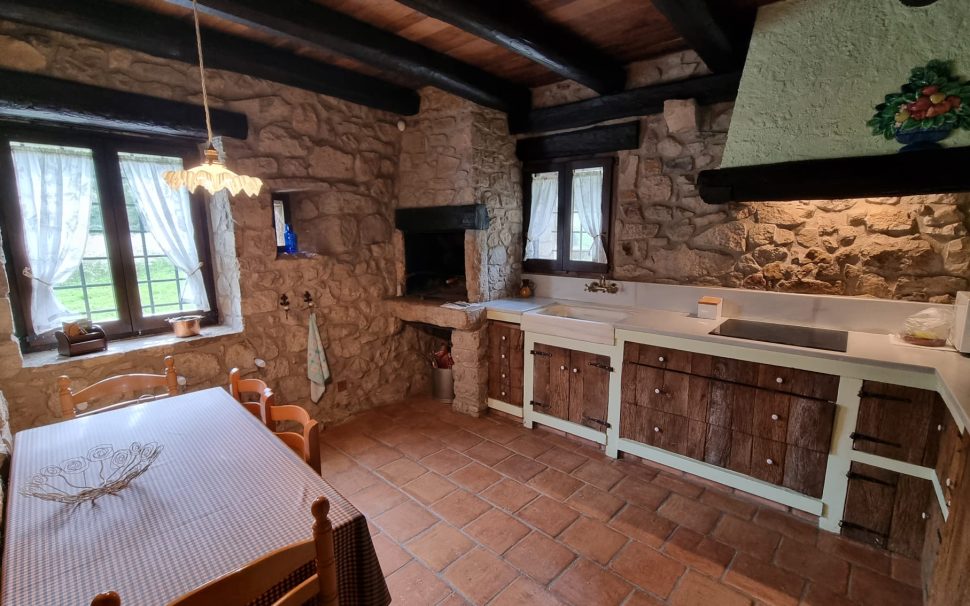 Finca rústica amb masia a Sant Martí de Llémena (Gironès)