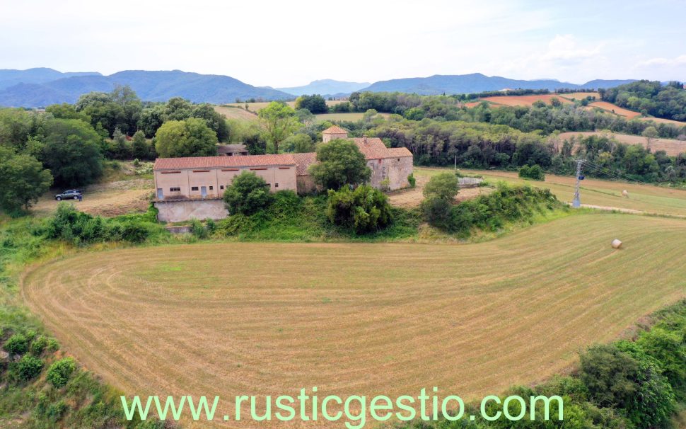 Finca rústica con masía en Banyoles (Pla de l’Estany)