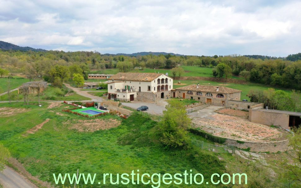 Finca rústica con masía en Sant Boi de Lluçanès (Osona)