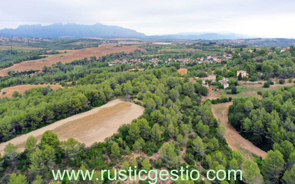 Finca rústica con masía en Piera (Anoia)