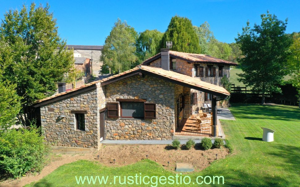 Finca urbana con casa de campo en Bellver de Cerdanya (La Cerdanya)