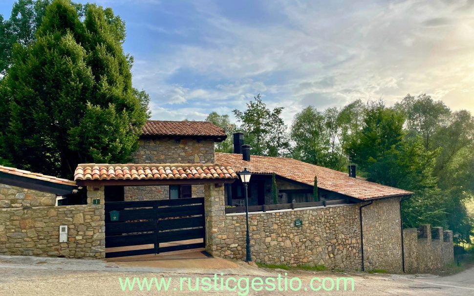 Finca urbana con casa de campo en Bellver de Cerdanya (La Cerdanya)