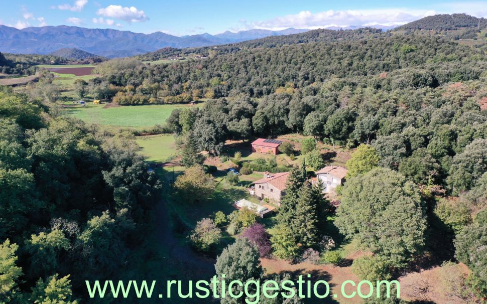 Finca rústica con masía en Olot (Garrotxa)