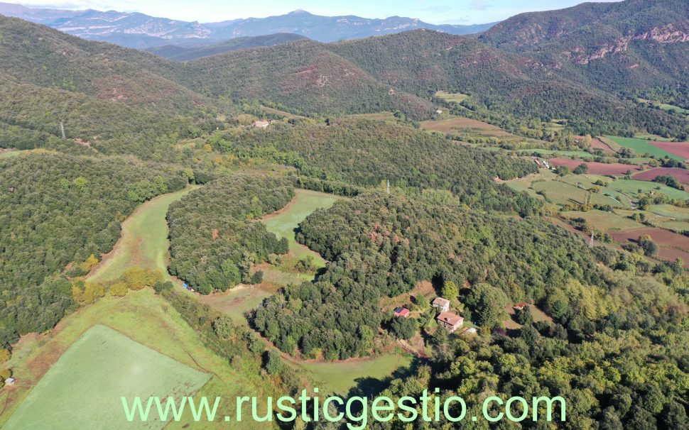 Finca rústica con masía en Olot (Garrotxa)