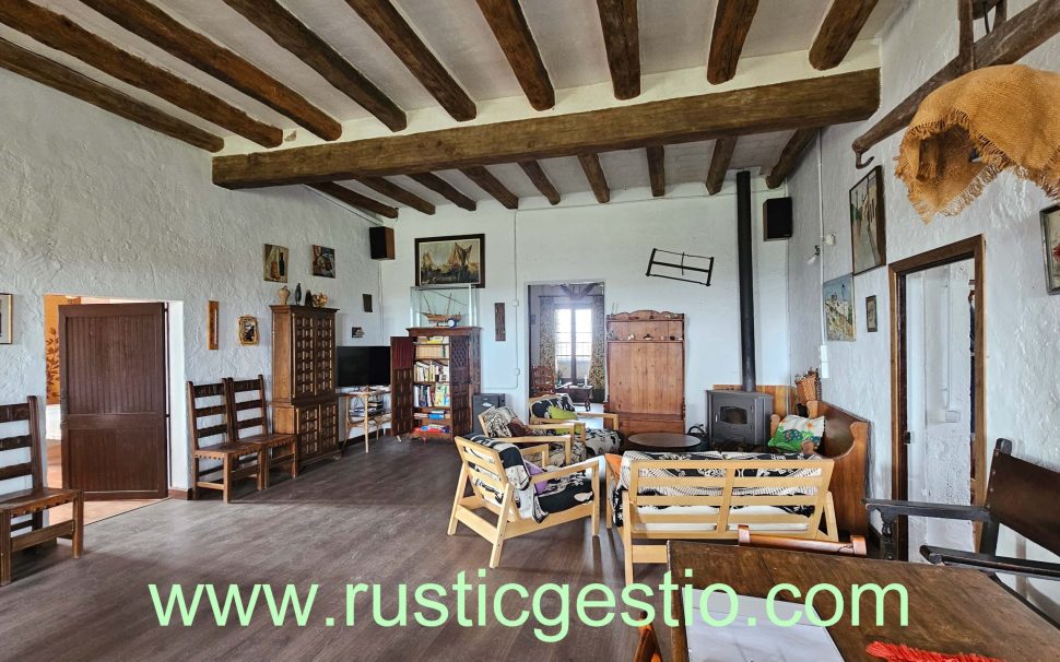 Finca rústica con masía de Begudà / Olot (Garrotxa)