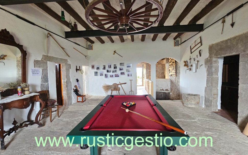 Finca rústica con masía de Begudà / Olot (Garrotxa)