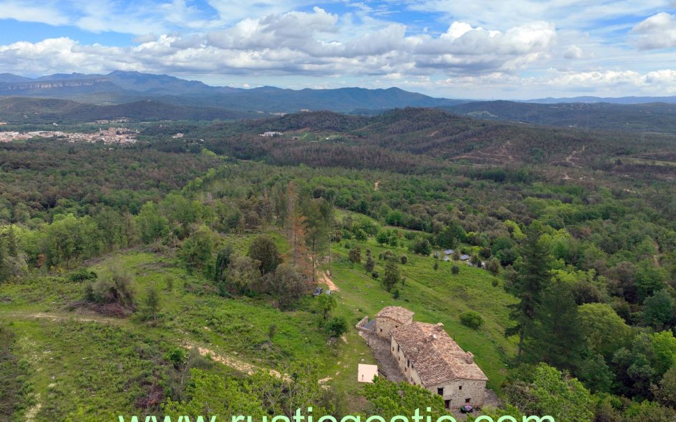 Finca rústica amb masia en Anglès (La Selva)