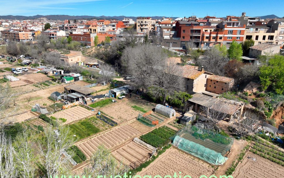 Finca rústica amb 2 masies a Vilanova del Camí (Igualada)