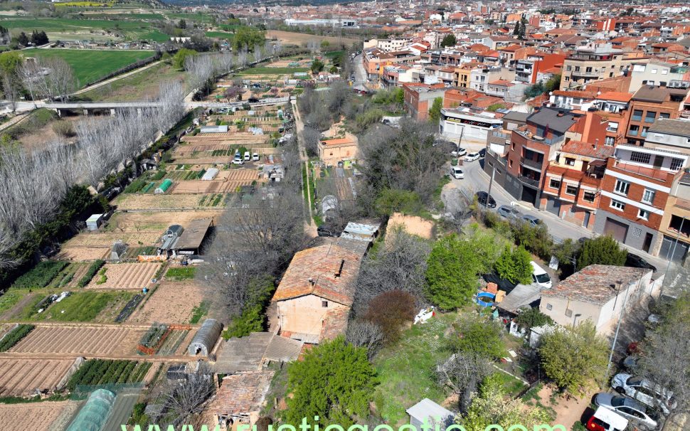 Finca rústica amb 2 masies a Vilanova del Camí (Igualada)