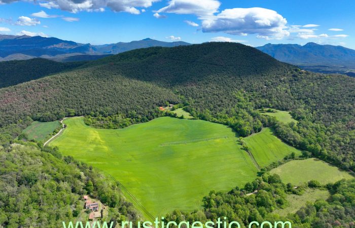 Finca rústica agrícola y forestal en Begudà (Sant Joan les Fonts)