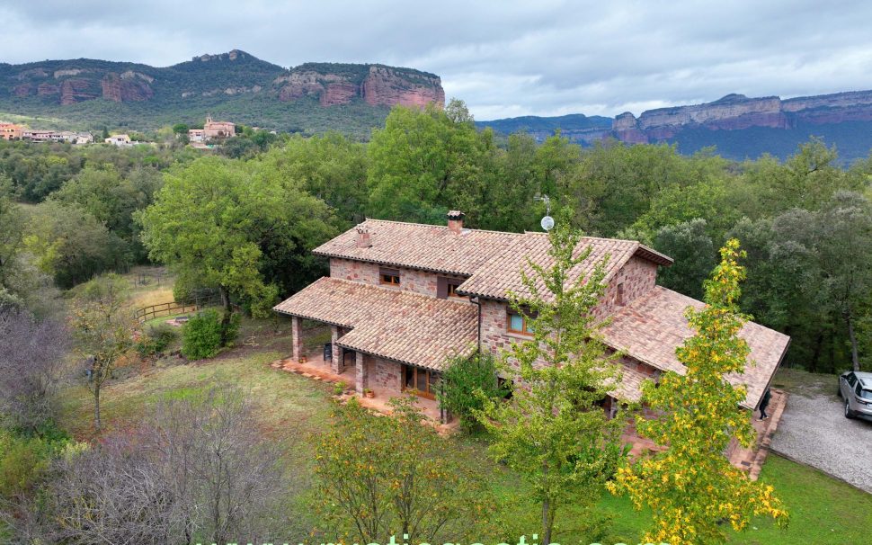 Finca rústica amb masia a Vilanova de Sau (Osona)