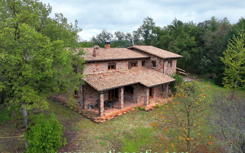 Finca rústica amb masia a Vilanova de Sau (Osona)