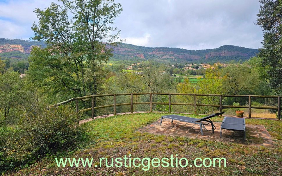 Finca rústica amb masia a Vilanova de Sau (Osona)