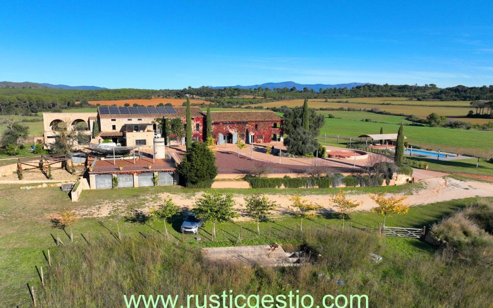 Finca rústica amb hotel rural a Llers (Alt Empordà)