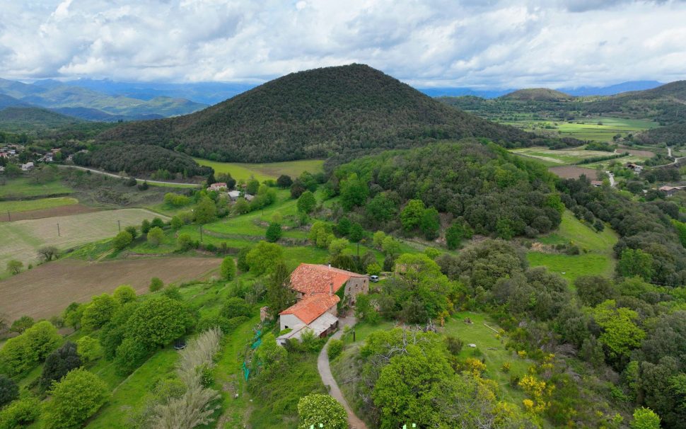 Finca rústica amb masia a Santa Pau (Garrotxa)