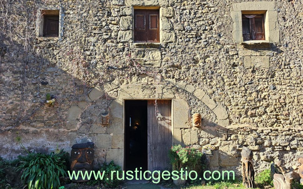 Finca rústica amb masia a Santa Pau (Garrotxa)