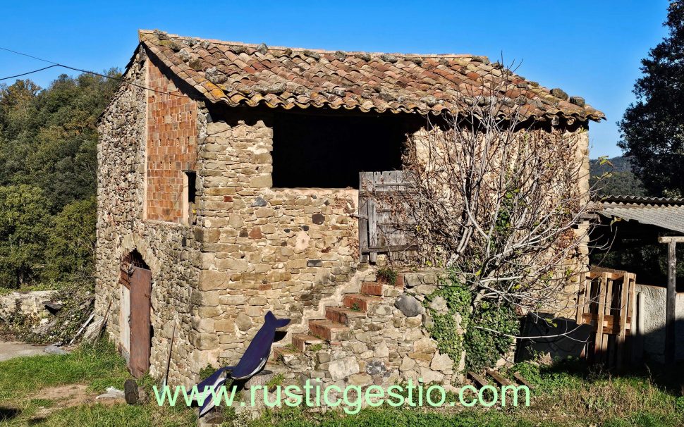 Finca rústica amb masia a Santa Pau (Garrotxa)