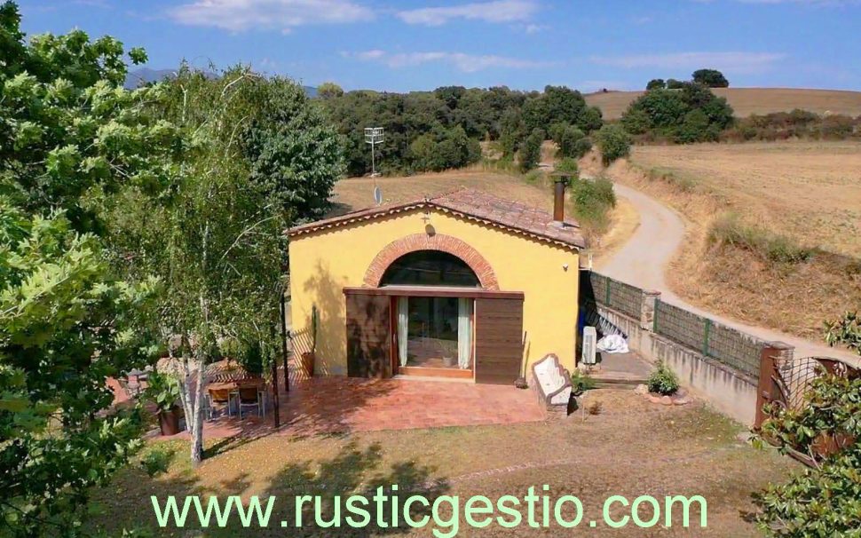 Finca rústica con masía/hotel rural en Sant Pere de Vilamajor (Vallès Oriental)